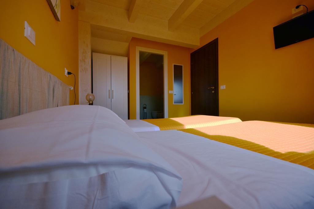 Agriturismo Al Rifugio Divino Belvedere Ostrense Ngoại thất bức ảnh
